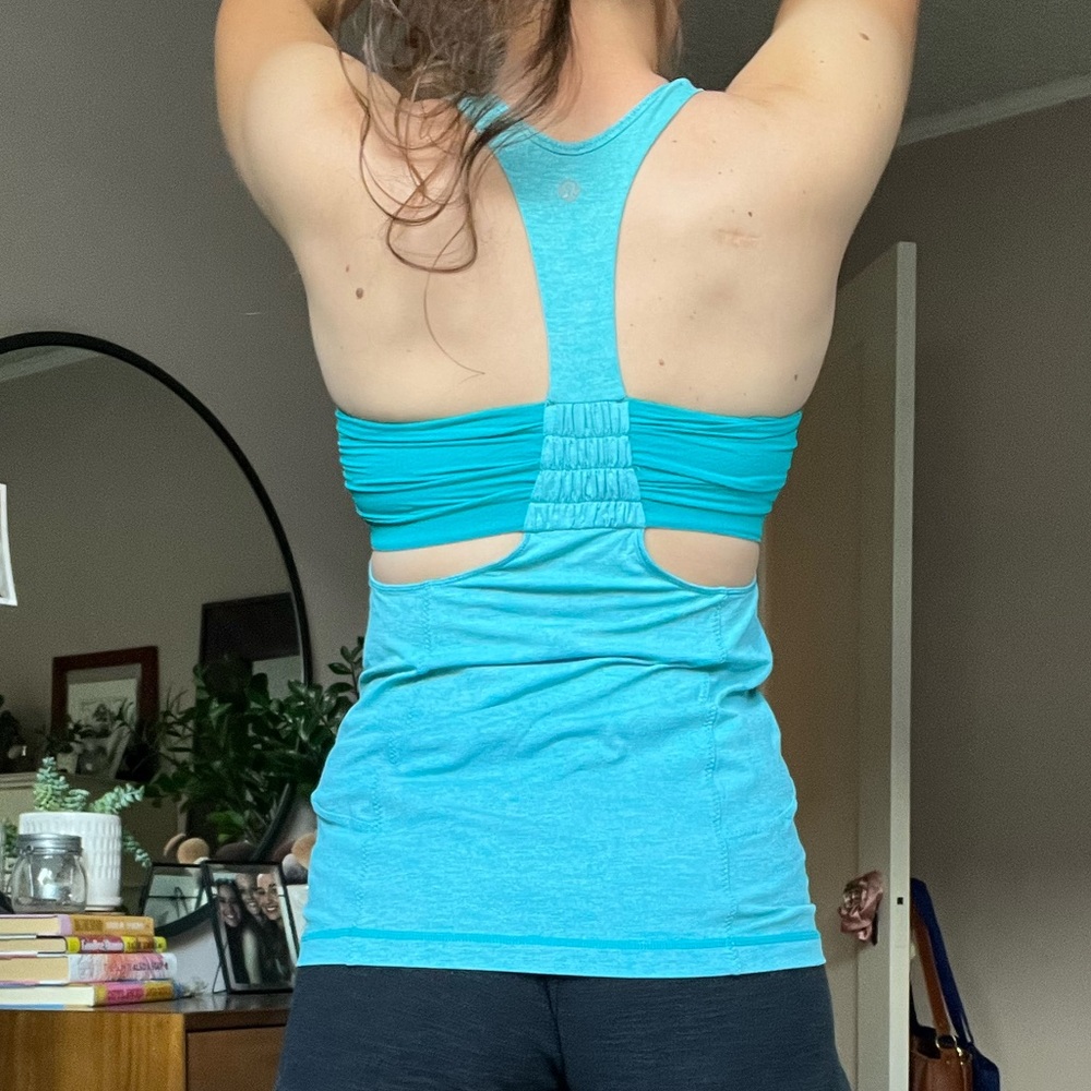 Aqua lululemon top